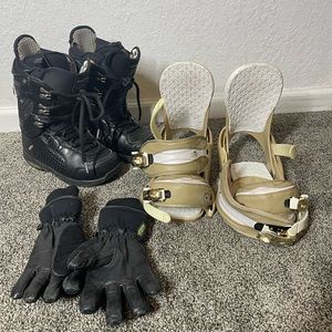 Burton Bundle- Boots 5.5 Bindings and Gloves